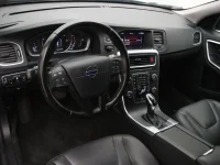 Volvo V60 Cross Country 2 110kW thumbnail