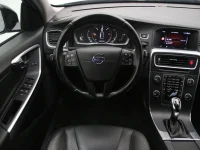 Volvo V60 Cross Country 2 110kW thumbnail