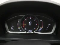Volvo V60 Cross Country 2 110kW thumbnail