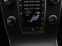 Volvo V60 Cross Country 2 110kW thumbnail