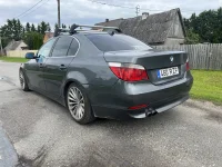 BMW 525 2.5 130kW thumbnail