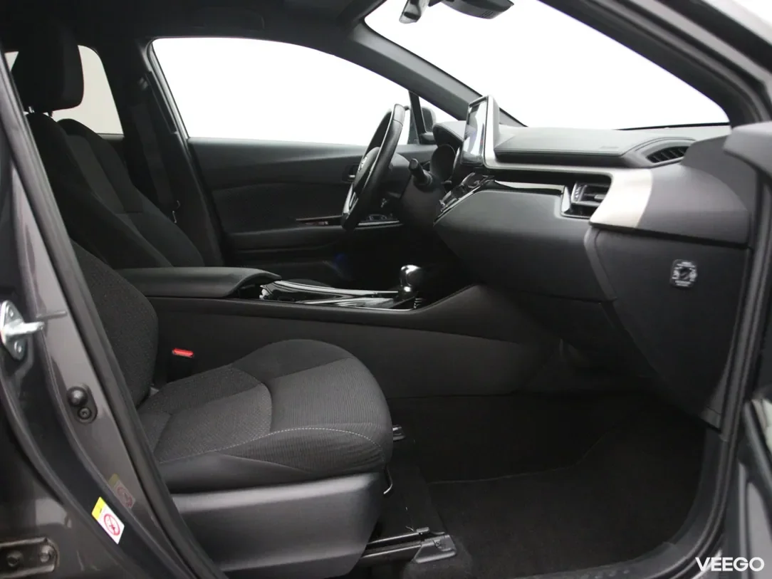 Toyota C-HR 1.8 90kW