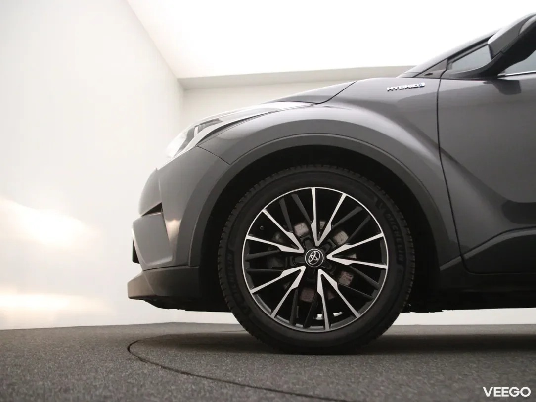 Toyota C-HR 1.8 90kW