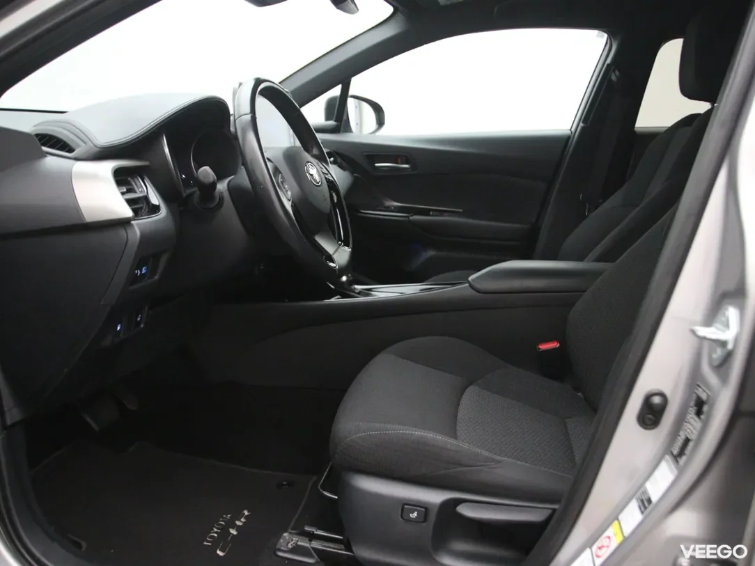 Toyota C-HR 1.8 90kW