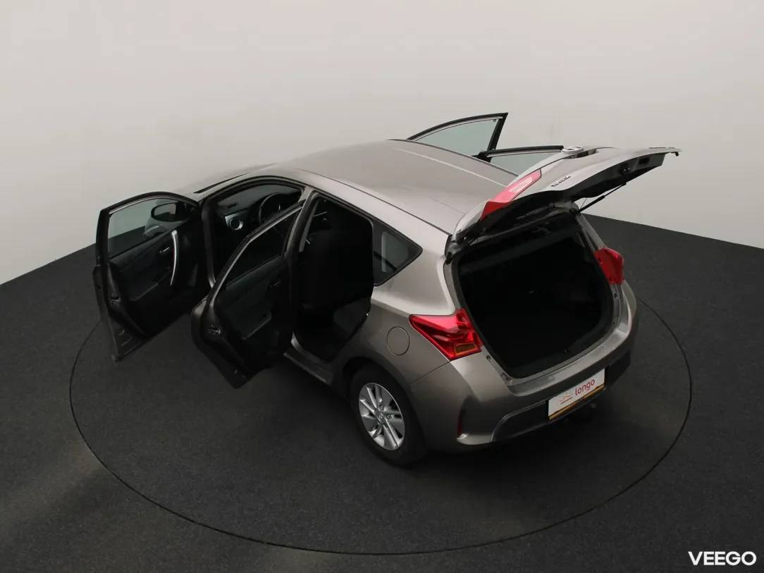 Toyota Auris 1.8 100kW