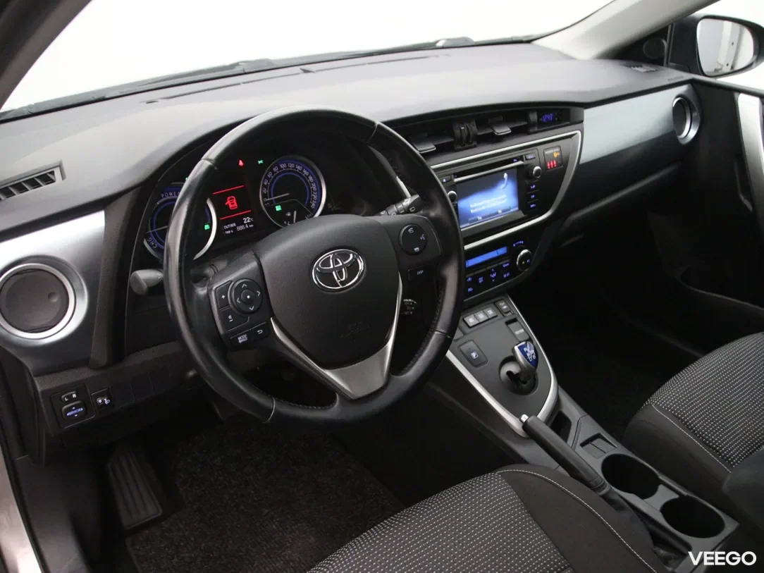 Toyota Auris 1.8 100kW