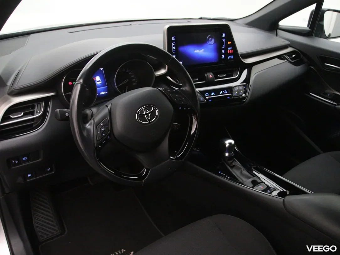 Toyota C-HR 1.8 90kW