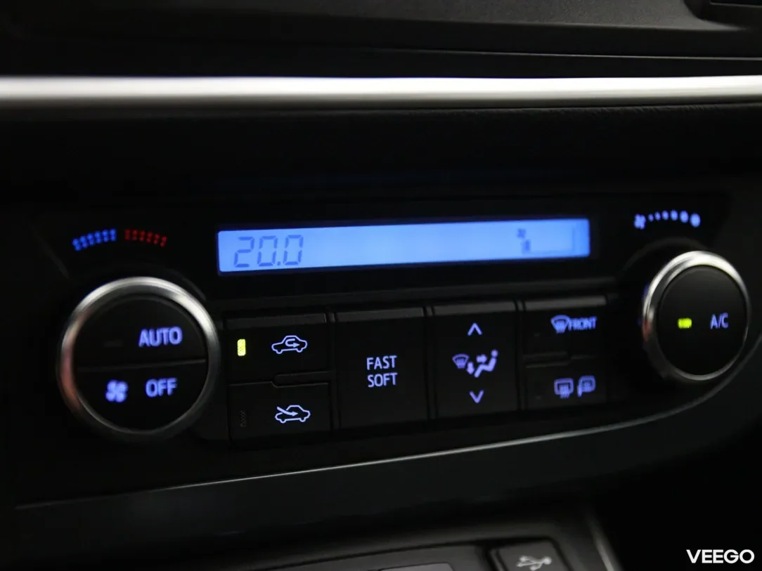 Toyota Auris 1.8 100kW