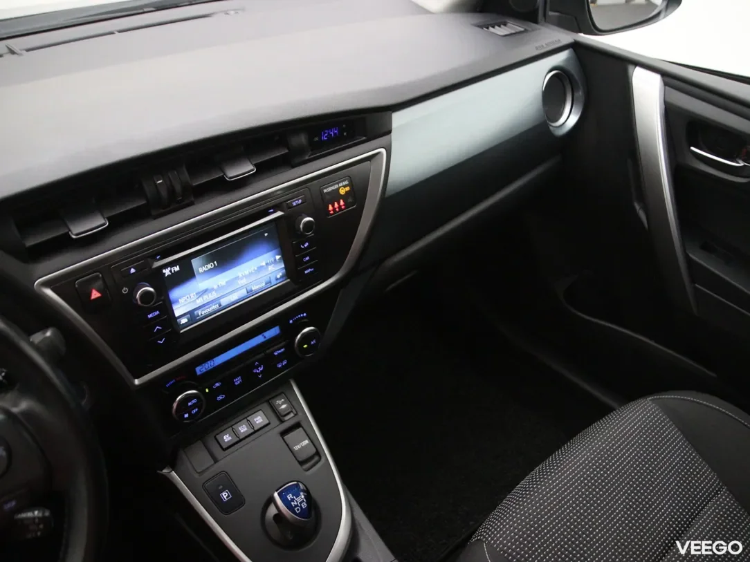 Toyota Auris 1.8 100kW