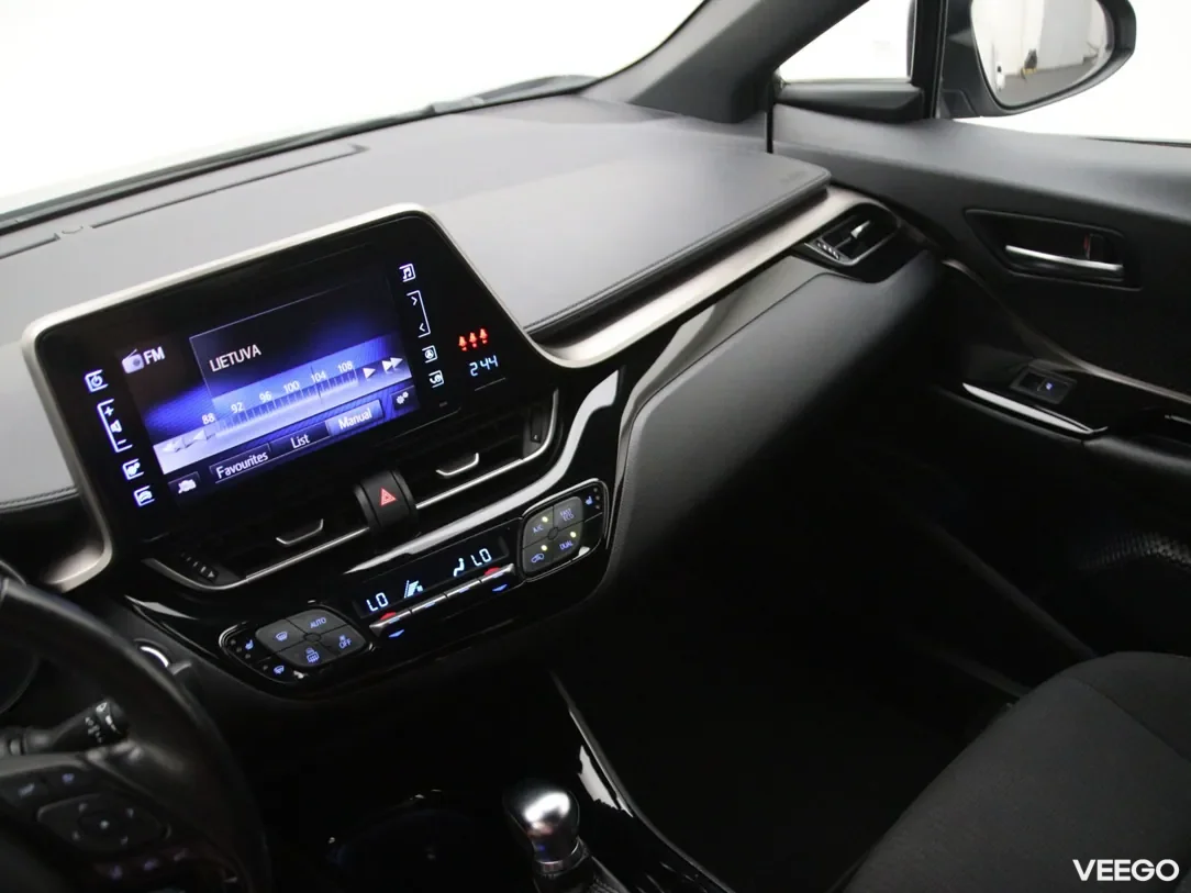 Toyota C-HR 1.8 90kW
