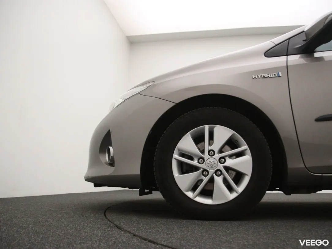 Toyota Auris 1.8 100kW