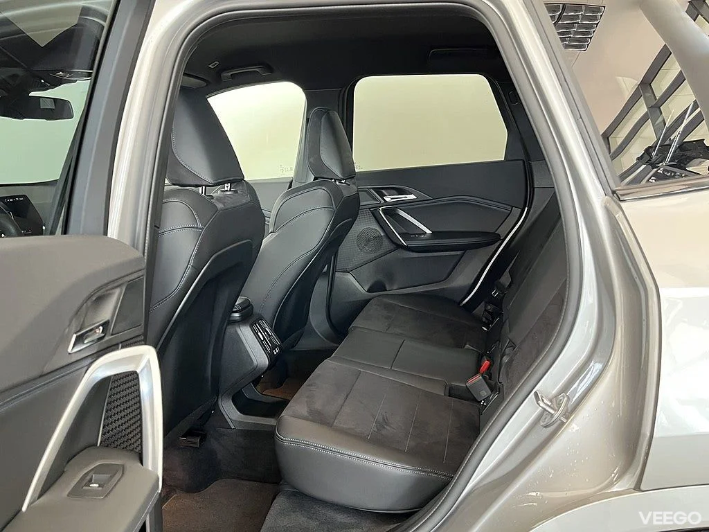 BMW X1 sDrive18i M Sport Rattvärme 19" Drag Park Assist 0kW