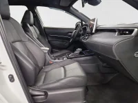 Toyota Corolla Cross Luxury AWD 2 98kW thumbnail