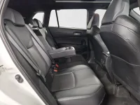 Toyota Corolla Cross Luxury AWD 2 98kW thumbnail