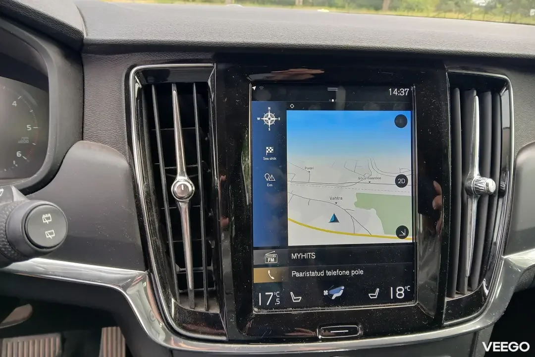 Volvo V90 MOMENTUM 2.0 110kW