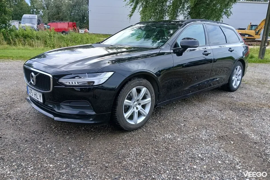 Volvo V90 MOMENTUM 2.0 110kW