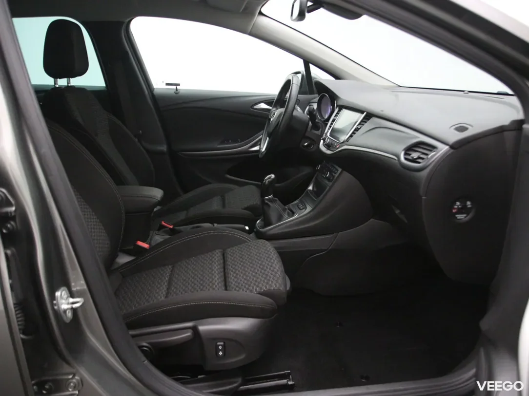 Opel Astra 1.6 81kW