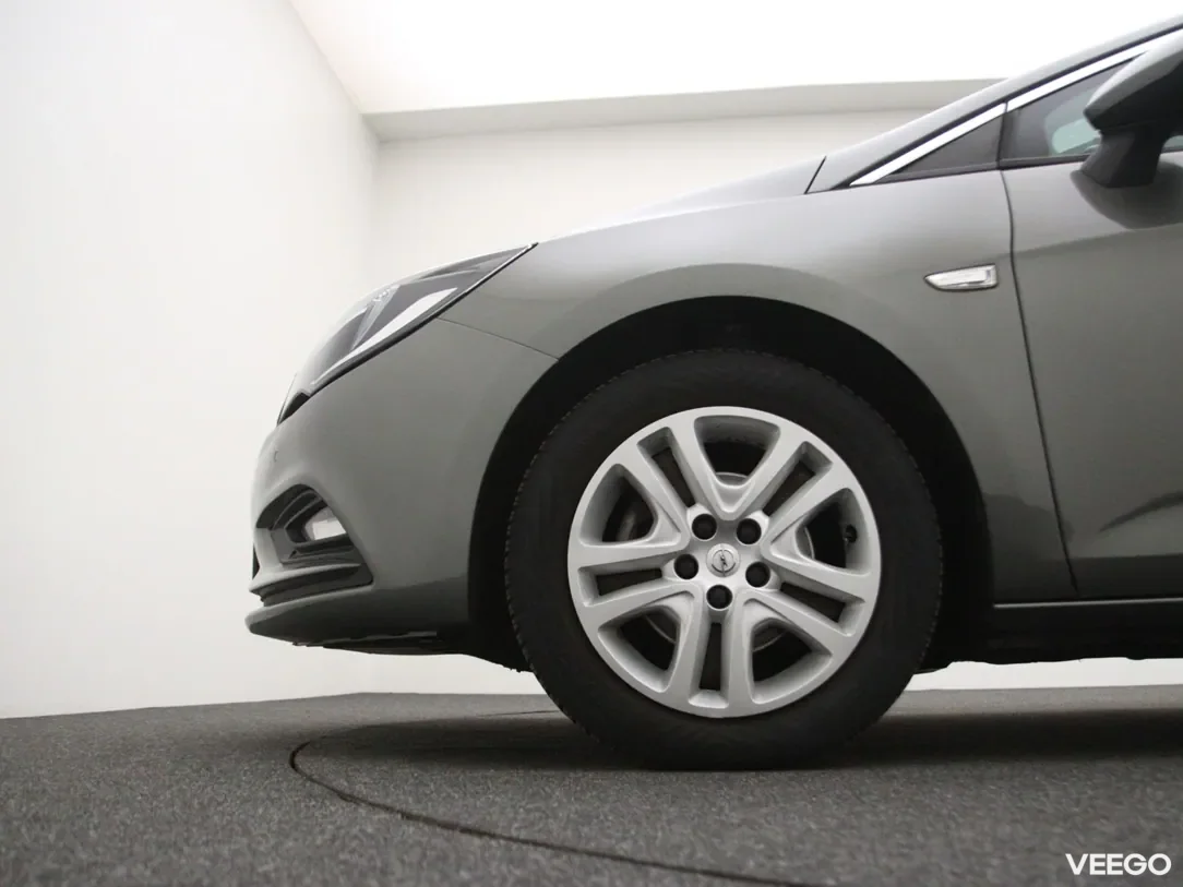 Opel Astra 1.6 81kW