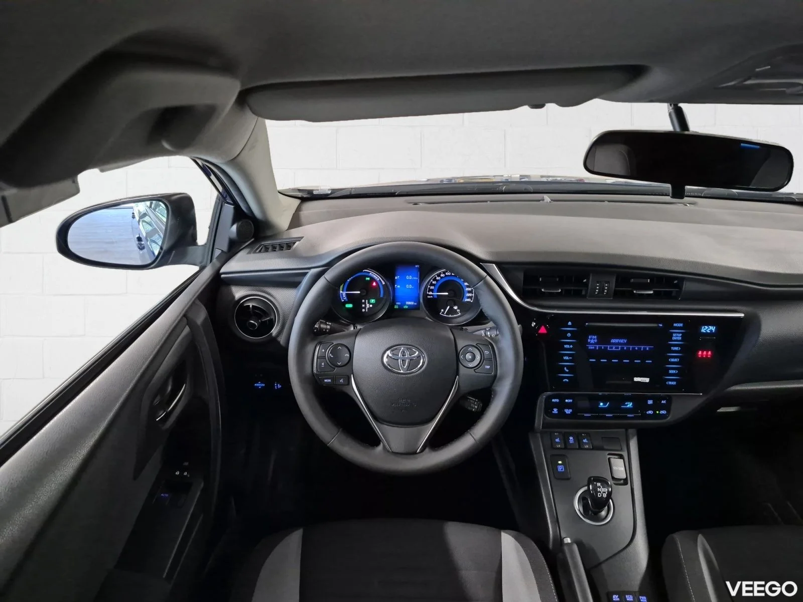 Toyota Auris Hybrid 1.8 73kW