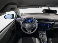 Toyota Auris Hybrid 1.8 73kW thumbnail