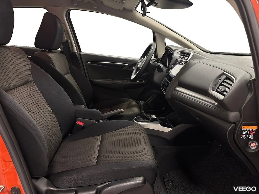 Honda Jazz 1.3 Elegance ADAS / Keyless / Backkamera 75kW