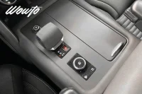 Land Rover Discovery D250 SE 7-Sits /Pano /Drag 183kW thumbnail