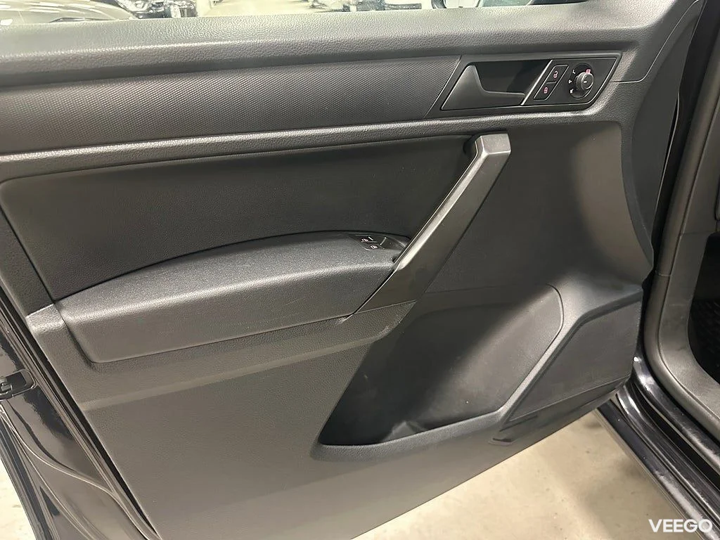 Volkswagen Caddy 2.0 TDI DSG 102hk / Värmare / Drag / Xenon 75kW