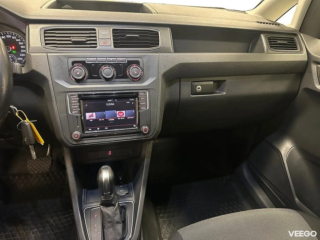 Volkswagen Caddy 2.0 TDI DSG 102hk / Värmare / Drag / Xenon 75kW
