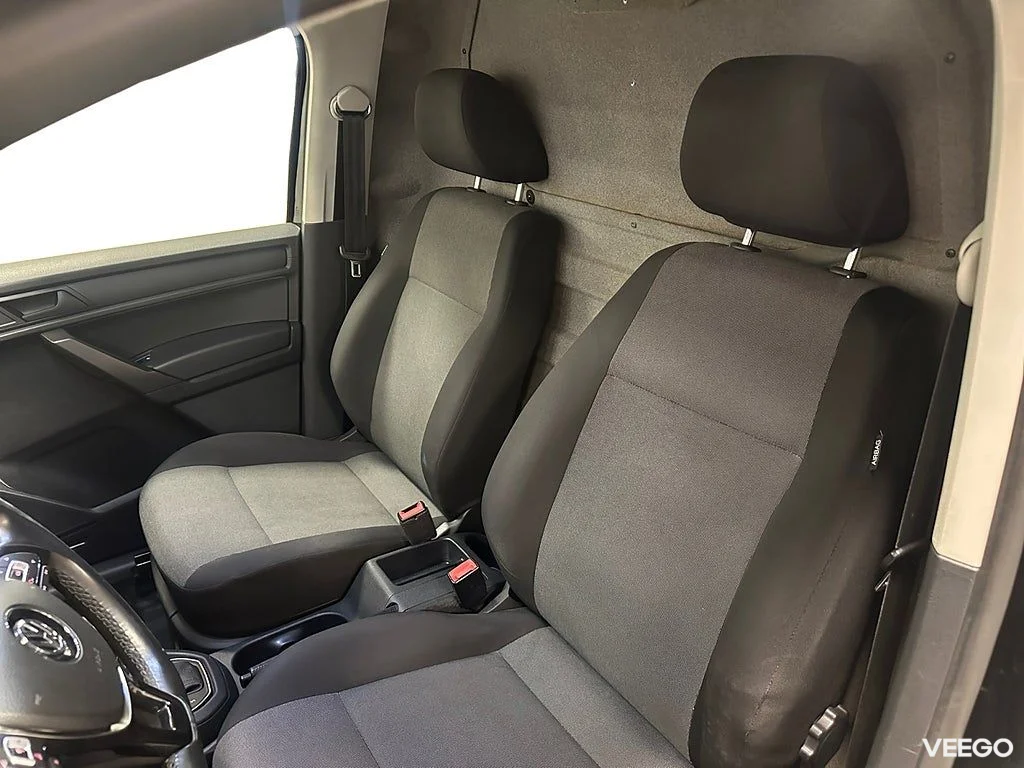 Volkswagen Caddy 2.0 TDI DSG 102hk / Värmare / Drag / Xenon 75kW