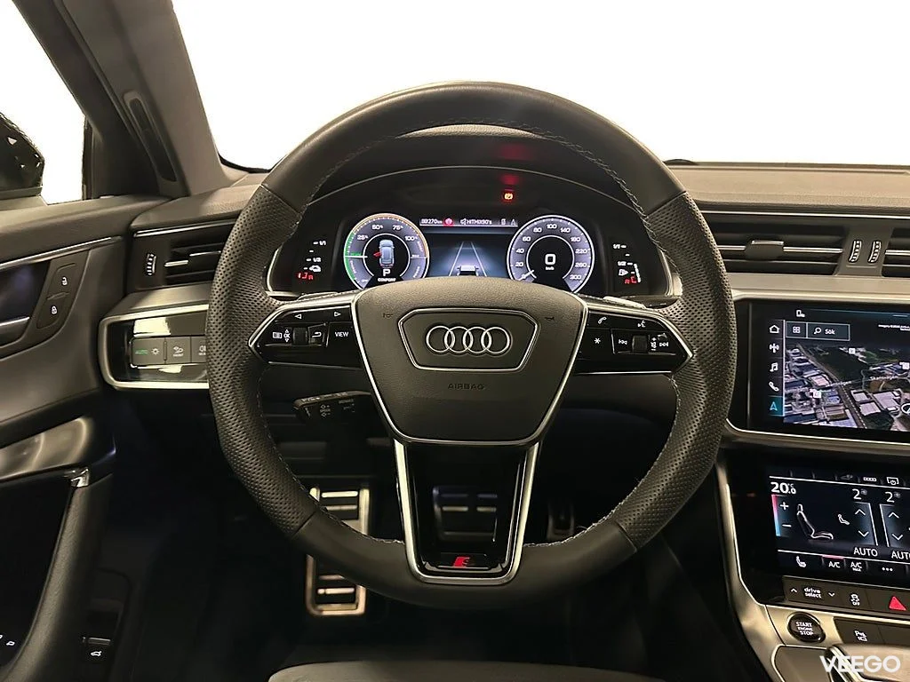 Audi A6 Avant 55 TFSI e quattro S line 367hk / Matrix / Drag 195kW