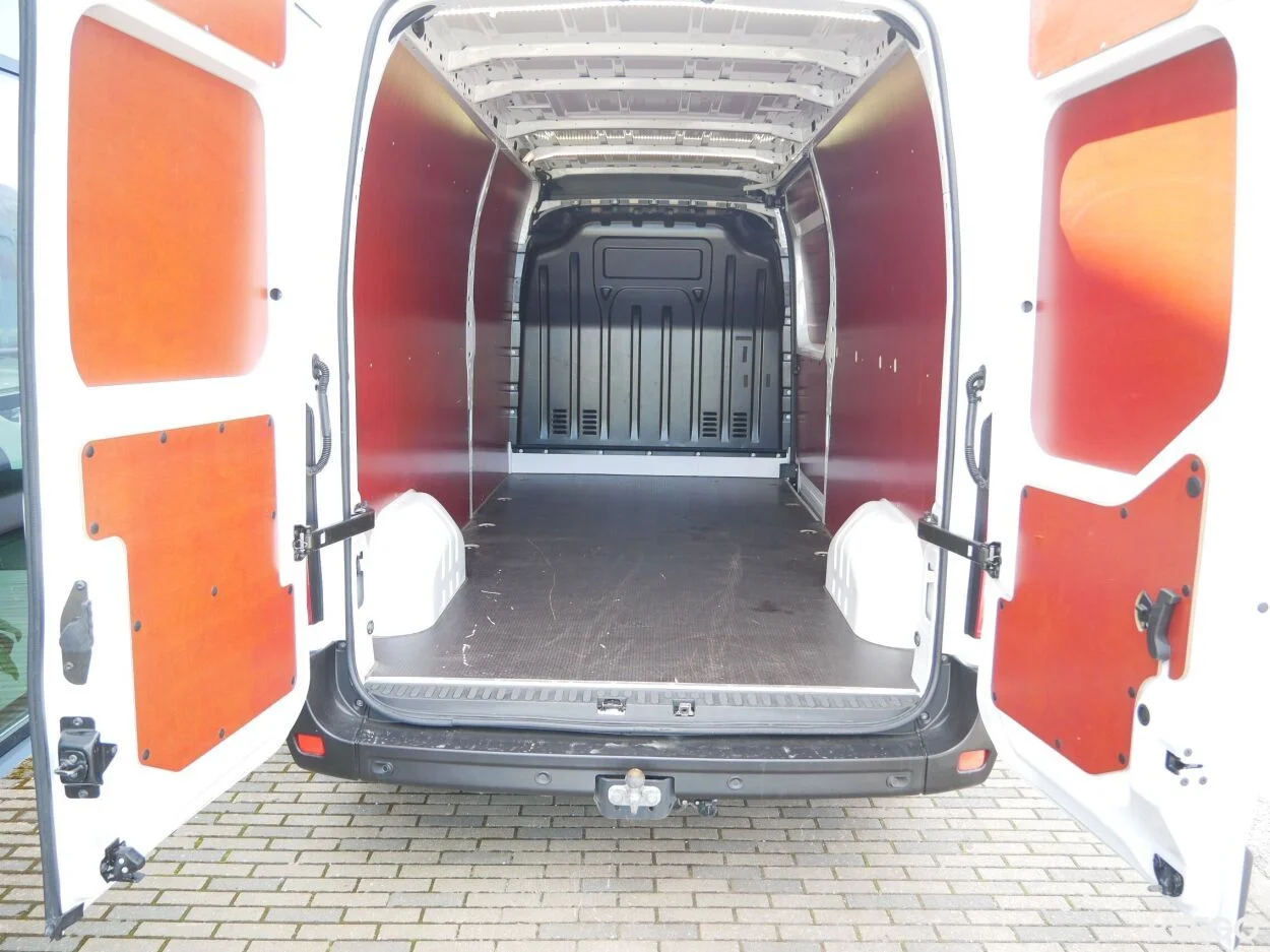 Renault Master L3H2 2.3 110kW