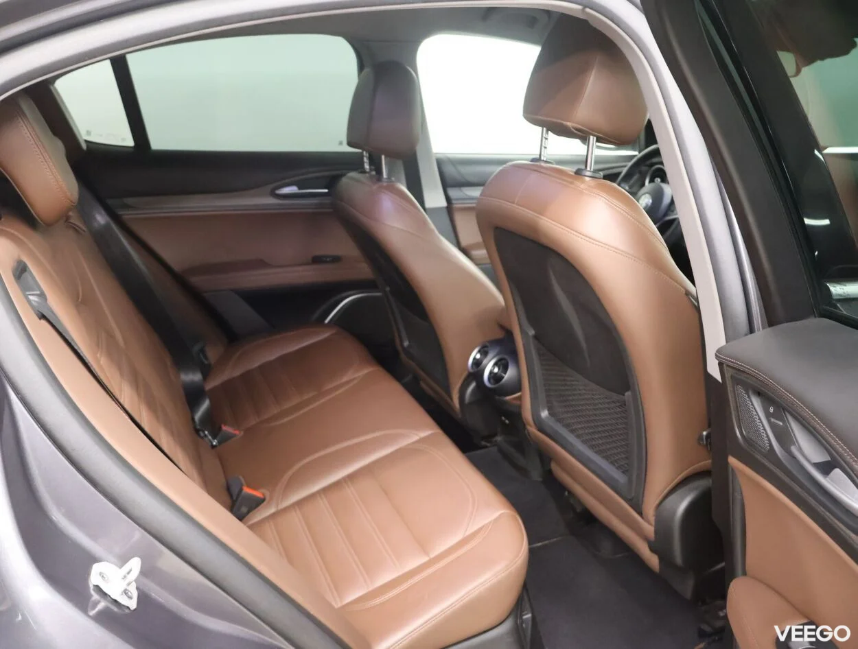 Alfa Romeo Stelvio JTDM Super Sprint 2.1 154kW