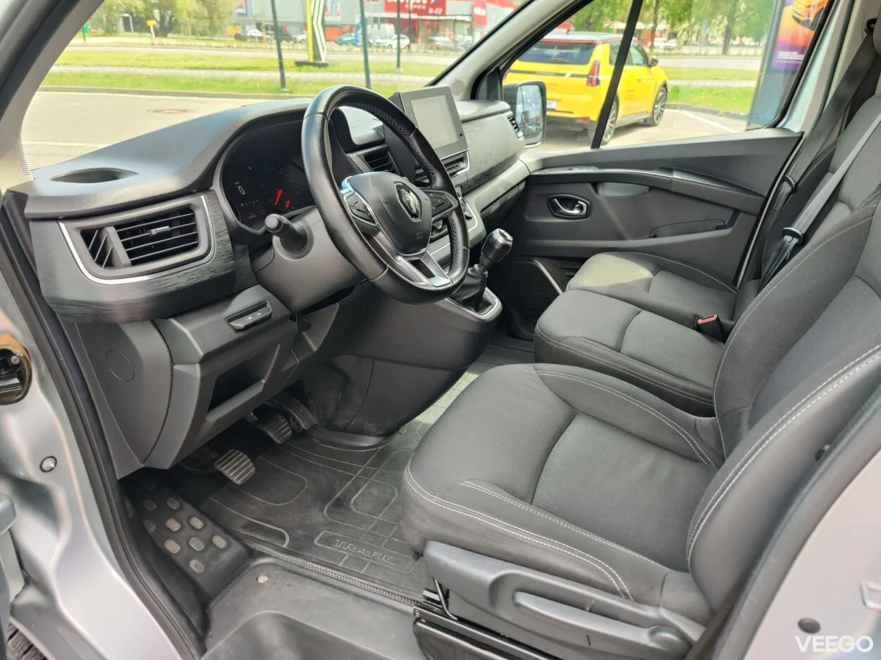 Renault Trafic Passanger Pack Clim L2H1 2 110kW