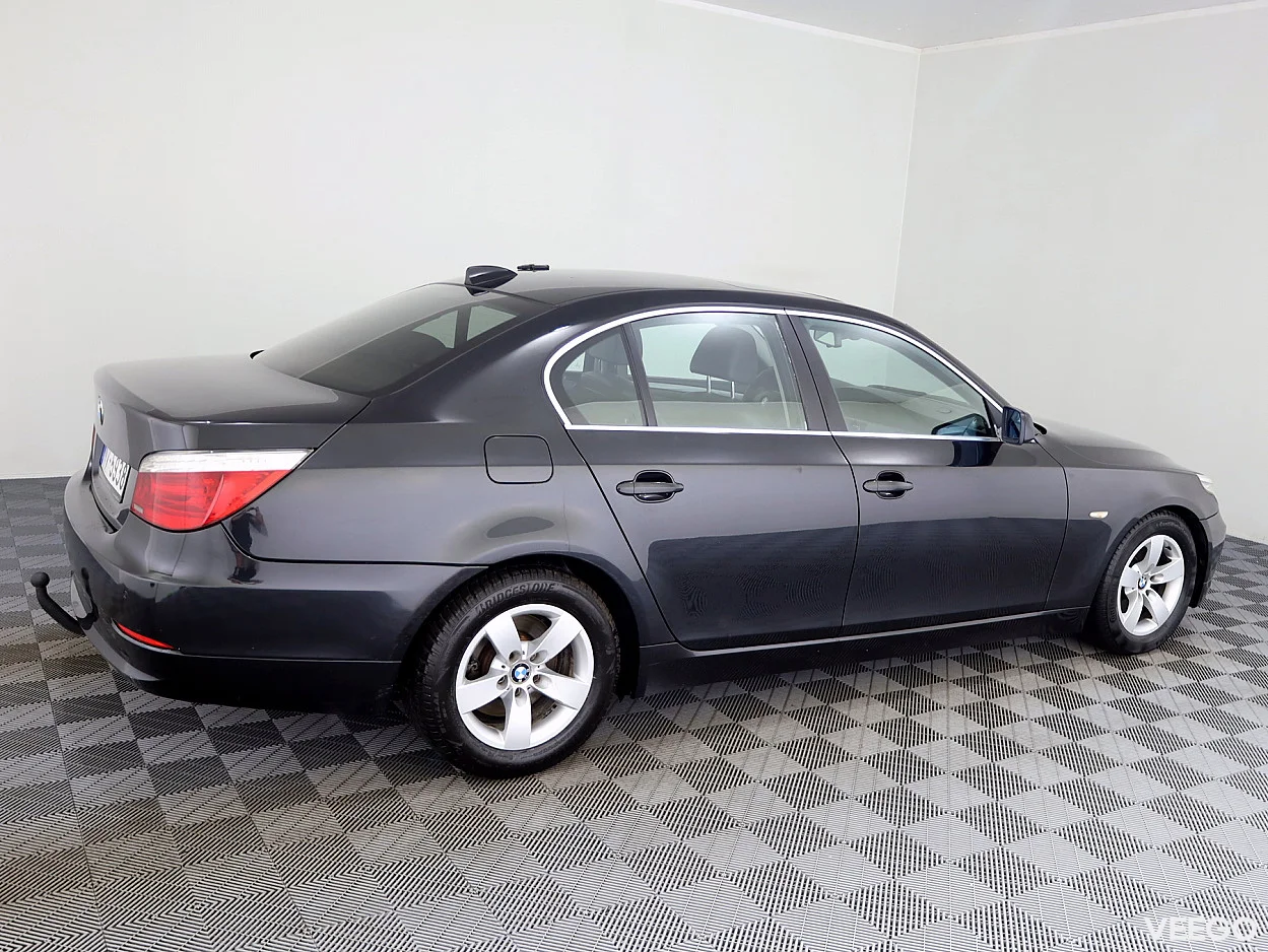 BMW 525 2.5 141kW