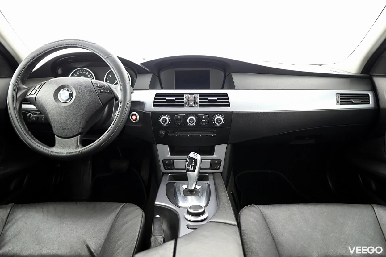 BMW 525 2.5 141kW