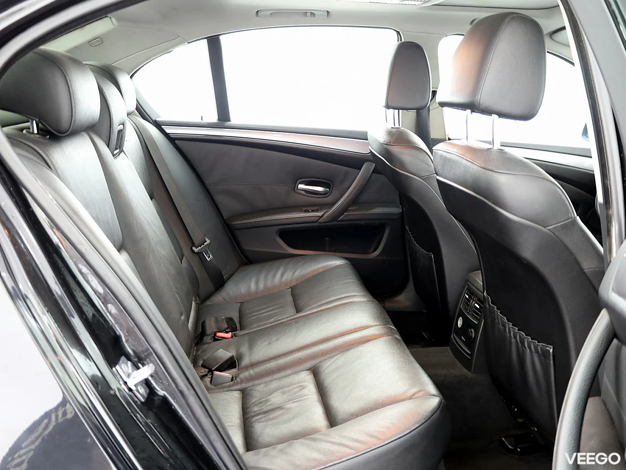 BMW 525 2.5 141kW