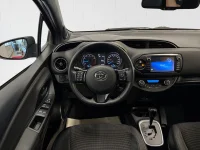 Toyota Yaris Luxury 1.5 82kW thumbnail