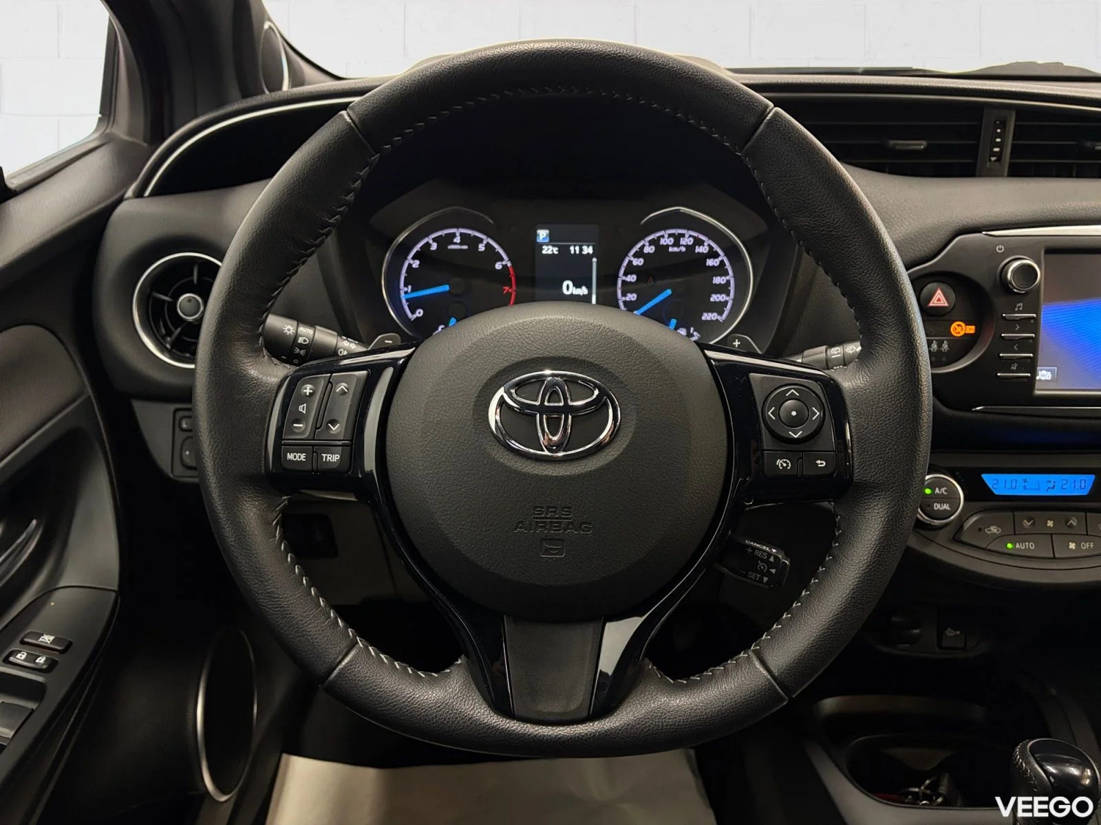 Toyota Yaris Luxury 1.5 82kW