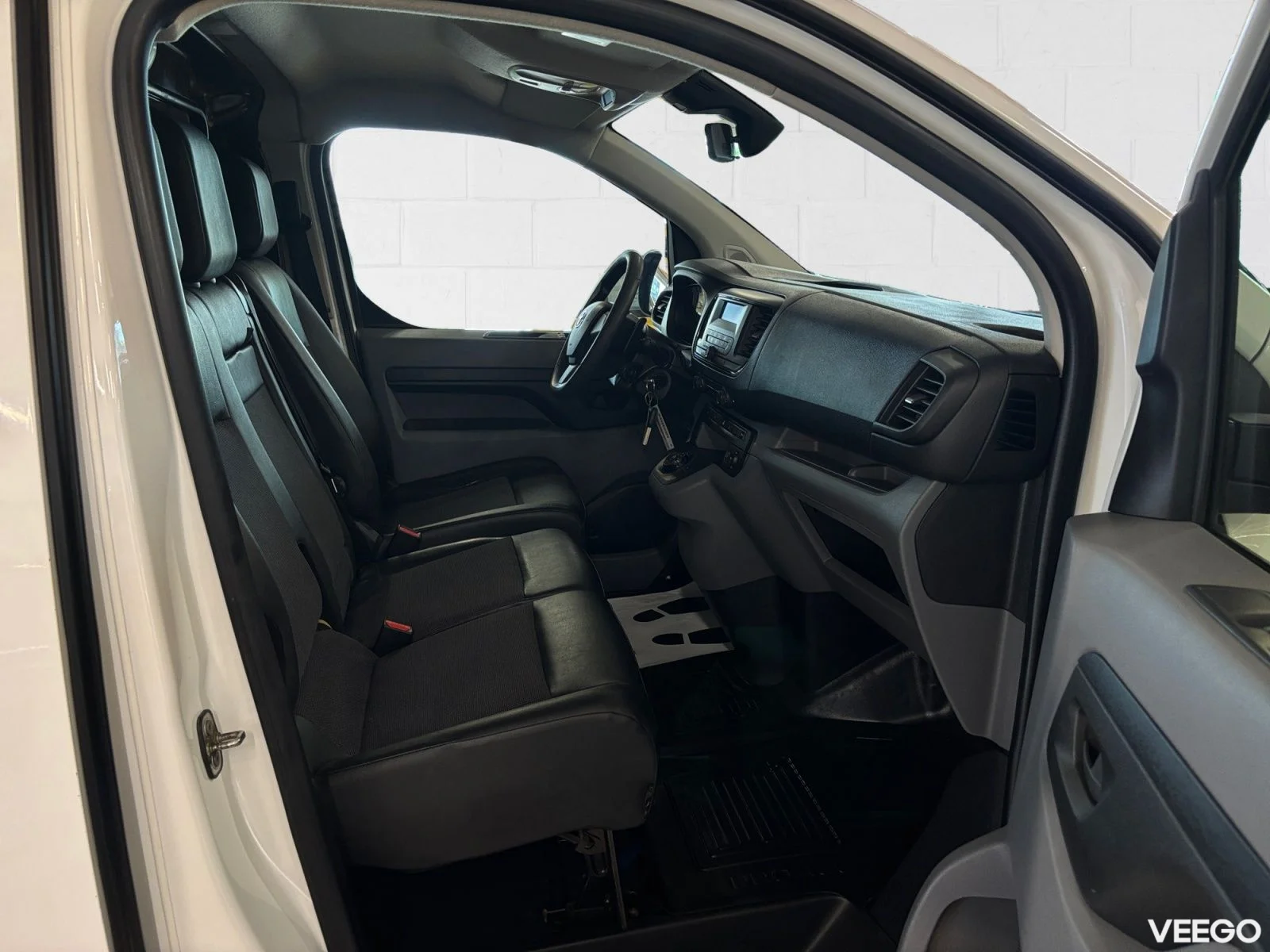 Toyota Proace Medium Professional Plus 2 90kW