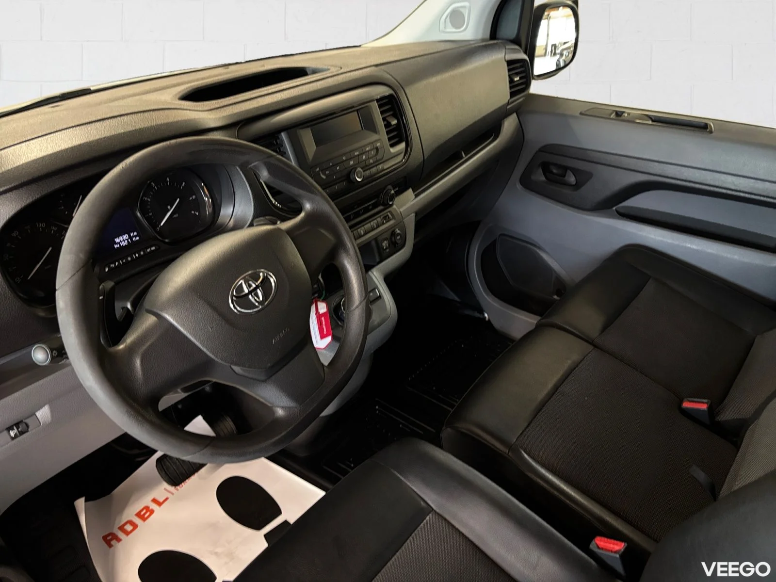 Toyota Proace Medium Professional Plus 2 90kW