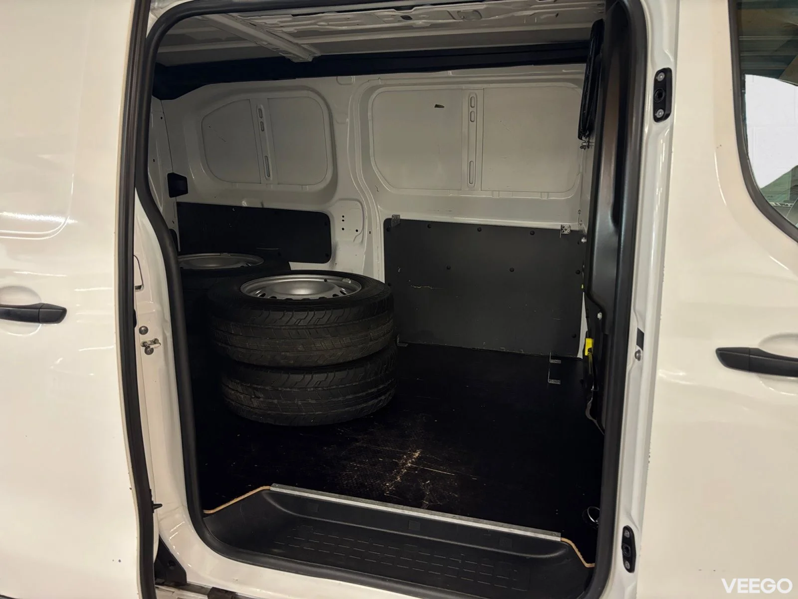 Toyota Proace Medium Professional Plus 2 90kW