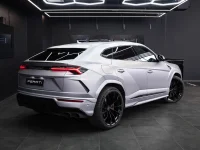 Lamborghini Urus 4.0 478kW thumbnail