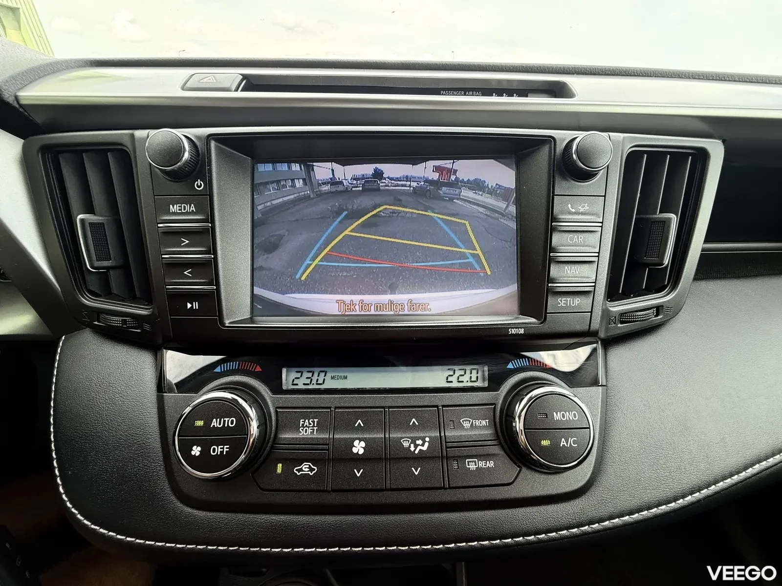 Toyota RAV4 Edition-S Facelift FWD 2 105kW