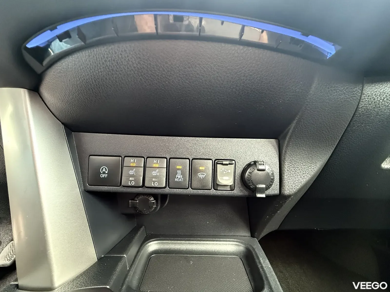 Toyota RAV4 Edition-S Facelift FWD 2 105kW