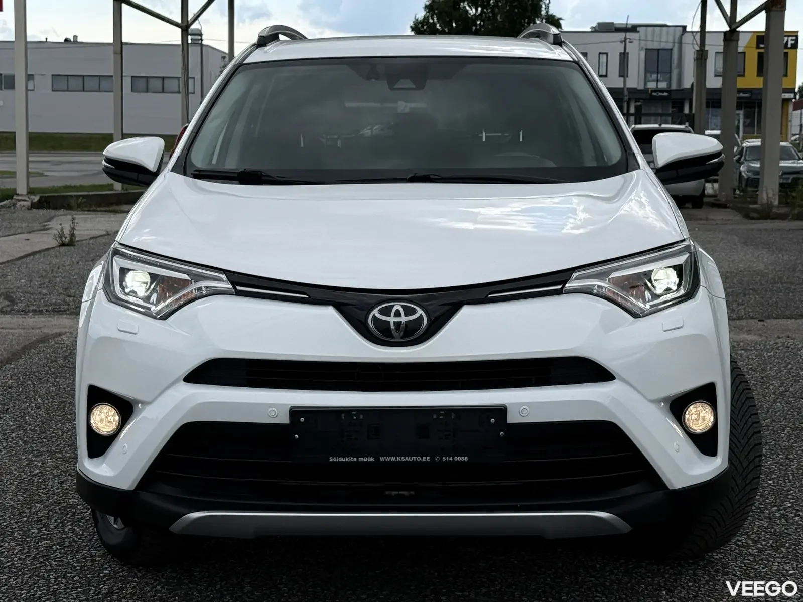 Toyota RAV4 Edition-S Facelift FWD 2 105kW