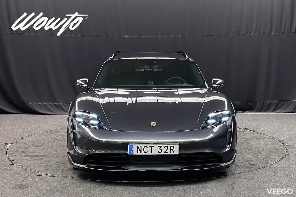 Porsche Taycan 4 Cross Turismo 381HK /18-Vägs /Bose /Pano 280kW