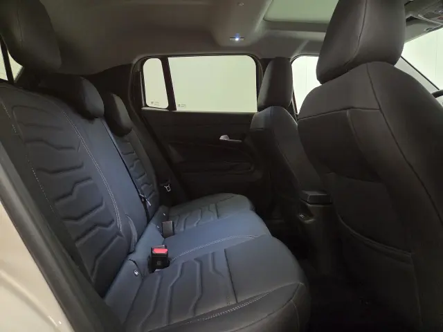 Image of Jeep Avenger MY24 MHEV 100hp Summit 74kW