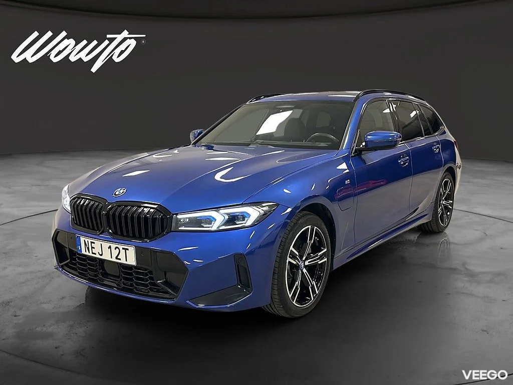 BMW 330 e xDrive Touring M Sport Innovation / Dragkrok /Moms 135kW