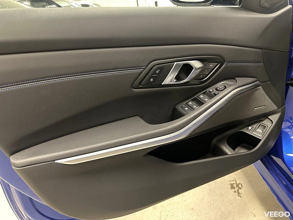 BMW 330 e xDrive Touring M Sport Innovation / Dragkrok /Moms 135kW