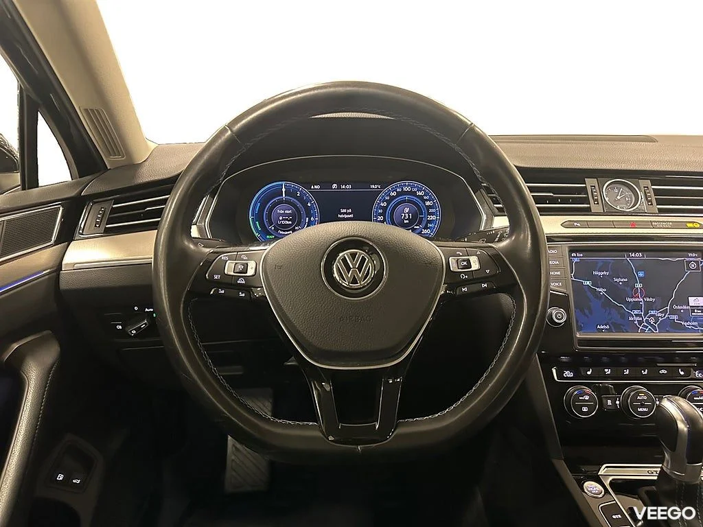 Volkswagen Passat GTE 1.4 TSI DSG 218hk /Drag /Värmare /Navi 0kW